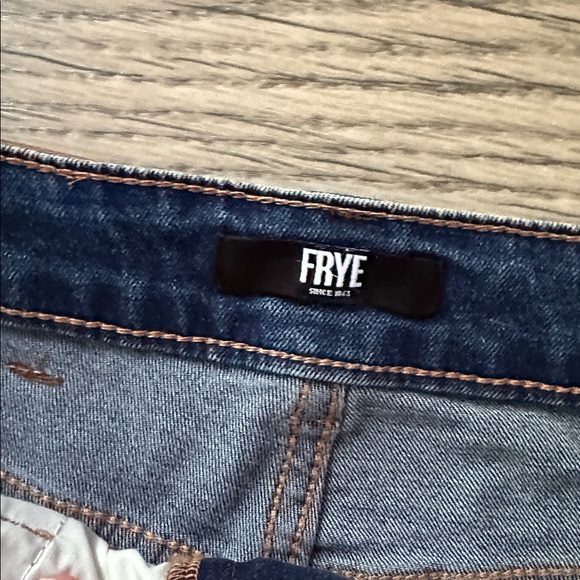 Frye NWT hi-rise jeans Amari‎ wash cuffed women’s size 8/29 - Picture 6 of 11